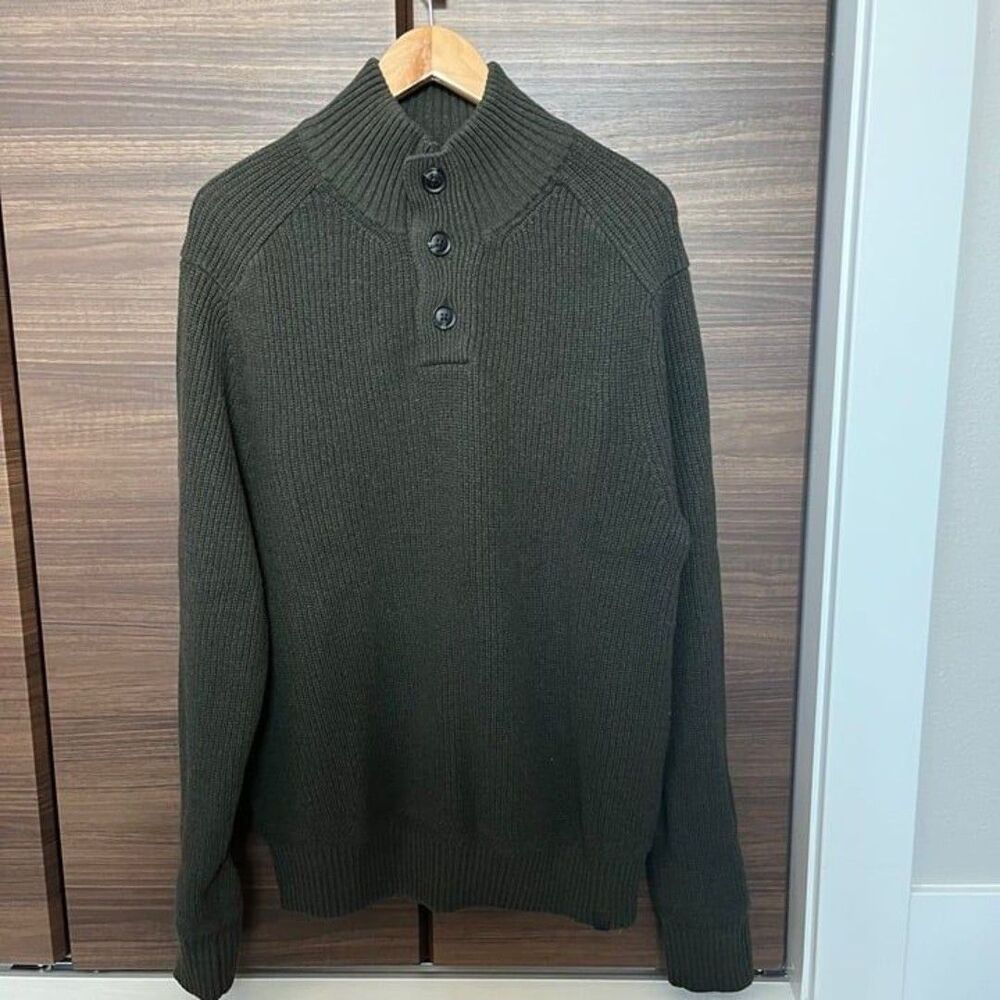 Roots Recycled Cashmere Mock Neck Sweater -- NWT